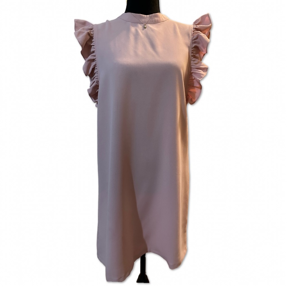 Beautiful Light Pink Dress with Ruffle Size Large.